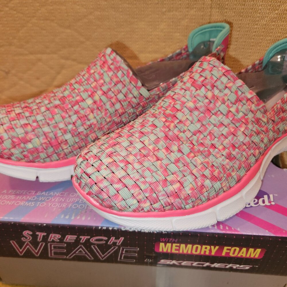 Skecher's Stretch Weave Equalizer VIVID Dream in Multi